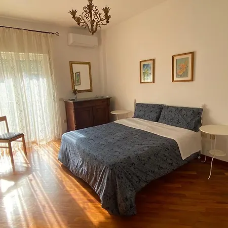بيت ضيافة Isoletta 92100 *